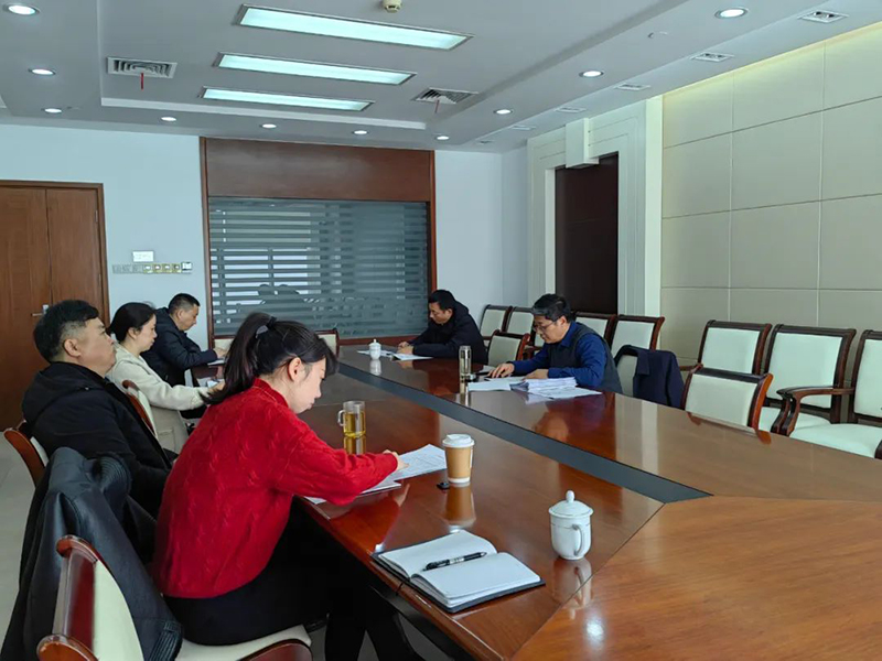 市社科联传达学习市委八届六次全会精神